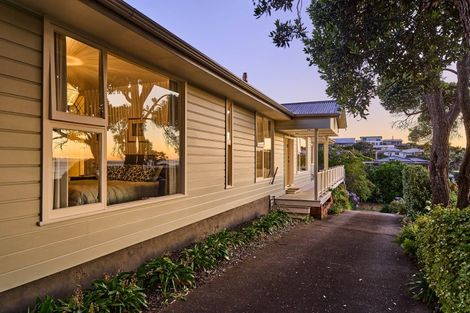 Photo of property in 15 Kainui Road, Raumati South, Paraparaumu, 5032