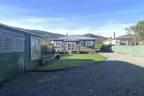 Photo of property in 56 Turumaha Street, Greymouth, 7805