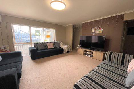 Photo of property in 44 Medvale Avenue, Flat Bush, Auckland, 2019