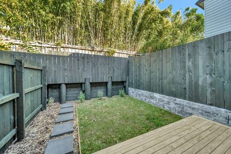Photo of property in 16/106 Triangle Road, Massey, Auckland, 0614