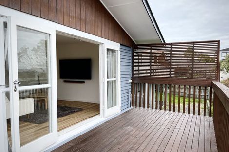 Photo of property in 1/894 East Coast Road, Northcross, Auckland, 0630