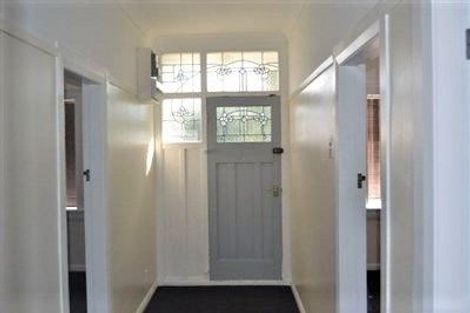 Photo of property in 33 Leighton Avenue, Waiwhetu, Lower Hutt, 5010