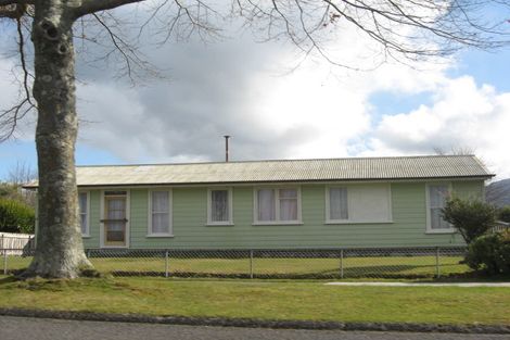 Photo of property in 51 Te Rangitautahanga Road, Turangi, 3334