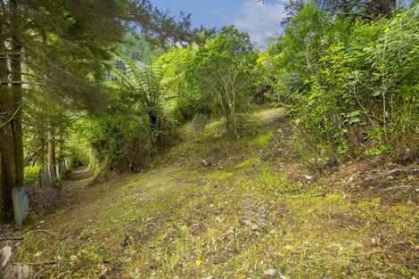 Photo of property in 144 Pinehaven Road, Pinehaven, Upper Hutt, 5019