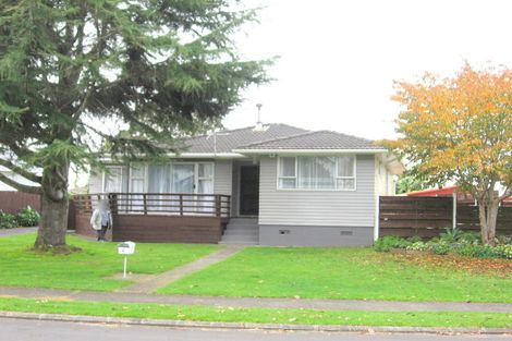 Photo of property in 6 Leaver Place, Weymouth, Auckland, 2103