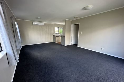 Photo of property in 5 Trelawn Place, Cockle Bay, Auckland, 2014