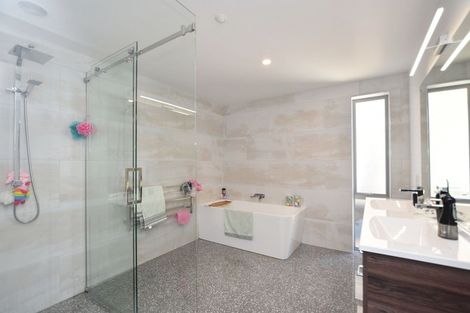 Photo of property in 8 Allan Street, Otatara, Invercargill, 9879