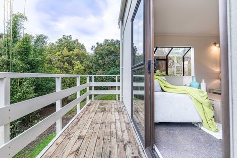 Photo of property in 2/120 Sunnyside Road, Sunnyvale, Auckland, 0612