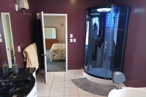 Photo of property in 9 San Clemento Way, Rototuna, Hamilton, 3210