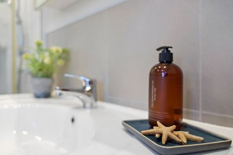 Photo of property in 179 Tutere Street, Waikanae Beach, Waikanae, 5036