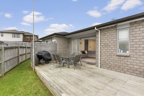 Photo of property in 35 Harriet Johnston Drive, Pokeno, 2402