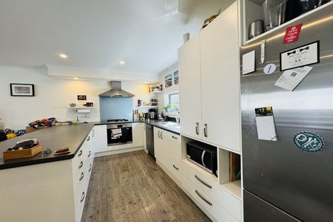 Photo of property in 5/20 Glanmire Road, Newlands, Wellington, 6037