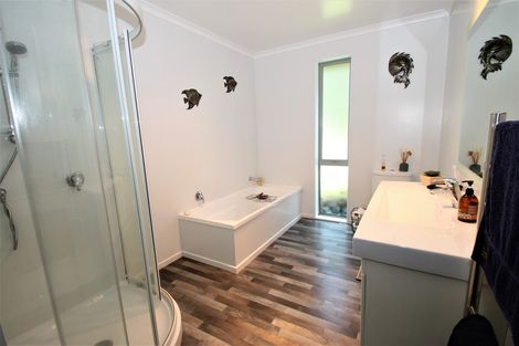 Photo of property in 43 Tara Hills Drive, North Taieri, Mosgiel, 9092