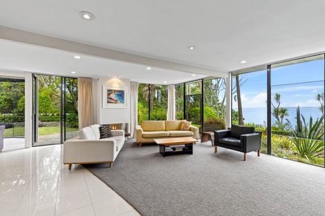 Photo of property in 75 Cliff Road, Torbay, Auckland, 0630