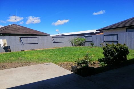 Photo of property in 5 Vanquish Place, Flagstaff, Hamilton, 3210