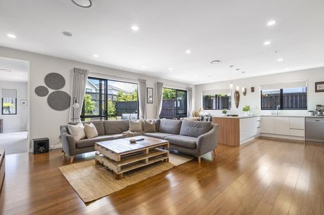 Photo of property in 105 Matua Road, Huapai, Kumeu, 0810