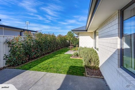 Photo of property in 43 Oakley Drive, Prebbleton, 7604