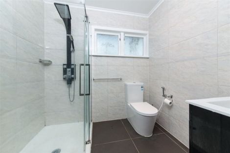 Photo of property in 52 Pleasant Road, Glen Eden, Auckland, 0602