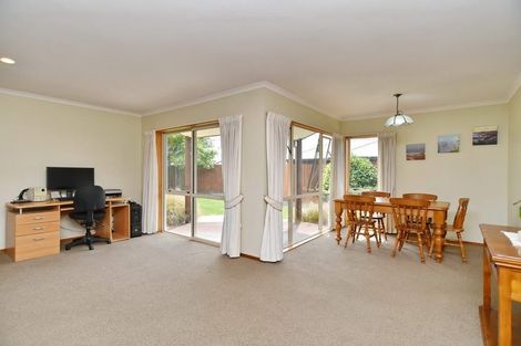 Photo of property in 13 Kowhai Avenue, Rangiora, 7400