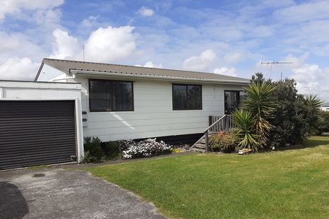 Photo of property in 6 Solveig Place, Randwick Park, Auckland, 2105