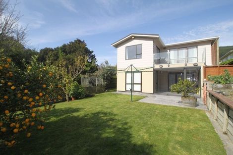 Photo of property in 31 Coates Street, Tawa, Wellington, 5028