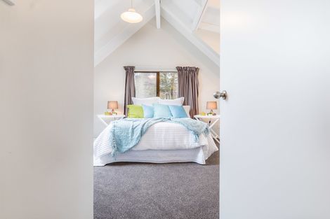 Photo of property in 2/120 Sunnyside Road, Sunnyvale, Auckland, 0612