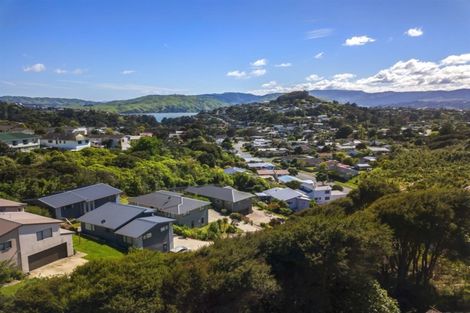 Photo of property in 3 Abbey Way, Whitby, Porirua, 5024