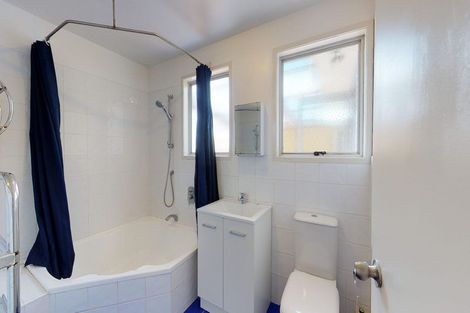 Photo of property in 8 Leatham Crescent, Opaheke, Papakura, 2113