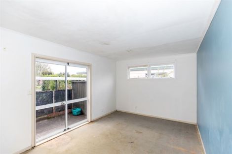 Photo of property in 2 Old Farm Road, Hamilton East, Hamilton, 3216