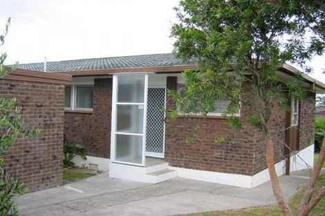 Photo of property in 3/38 Kirrie Avenue, Te Atatu South, Auckland, 0610