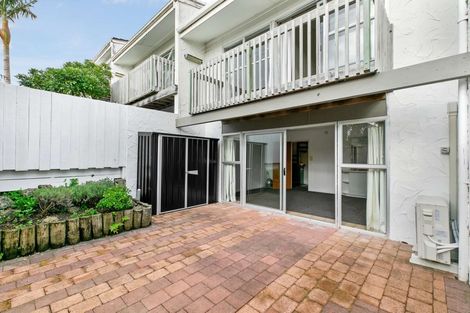 Photo of property in 1/20 Maritime Terrace, Birkenhead, Auckland, 0626