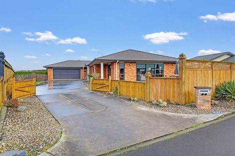 Photo of property in 5 Gilligan Close, College Estate, Whanganui, 4500