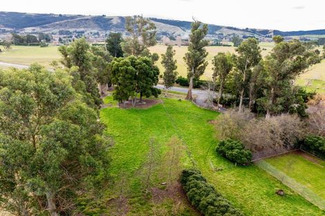 Photo of property in 147 Outram-mosgiel Road, Mosgiel, Outram, 9073