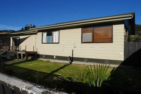 Photo of property in 11 Ruahine Street, Paraparaumu, 5032
