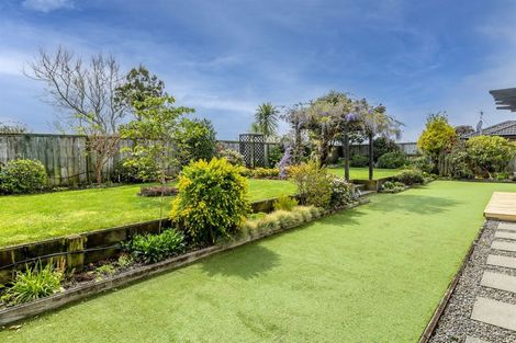Photo of property in 19 Regent Drive, Paraparaumu Beach, Paraparaumu, 5032