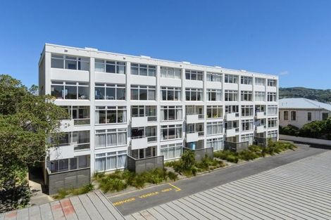 Photo of property in 12/4 Claremont Grove, Mount Victoria, Wellington, 6011