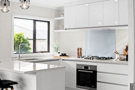 Photo of property in 8 Faber Place, Rototuna North, Hamilton, 3210