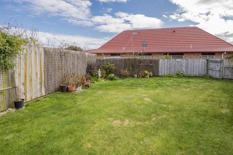 Photo of property in Rangeview Villas, 37/9 Fuller Close, Levin, 5510