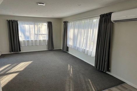 Photo of property in 82 Lowry Avenue, Redwood, Christchurch, 8051