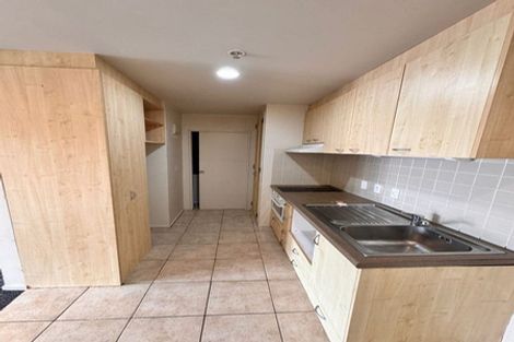 Photo of property in 3p/10 Crown Lynn Place, New Lynn, Auckland, 0600