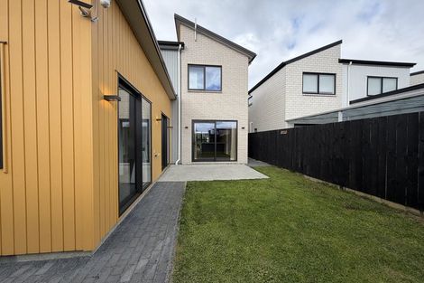 Photo of property in 5 Pilot Drive, Hobsonville, Auckland, 0616