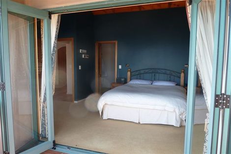 Photo of property in 14 Tairua Heights, Tairua, 3508