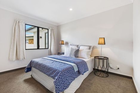 Photo of property in 48d Tironui Road, Takanini, 2112