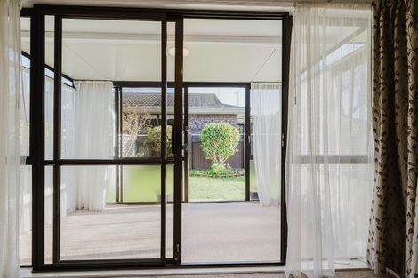 Photo of property in 4 Mcarthur Street, Terrace End, Palmerston North, 4410