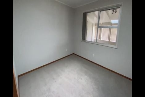 Photo of property in 34 Kirby Street, Glendene, Auckland, 0602