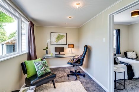 Photo of property in 702c Park Road South, Akina, Hastings, 4122