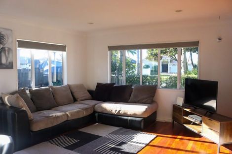 Photo of property in 28 Palm Beach Boulevard, Papamoa Beach, Papamoa, 3118