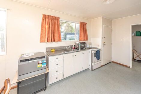 Photo of property in 93a Matai Street, Castlecliff, Whanganui, 4501