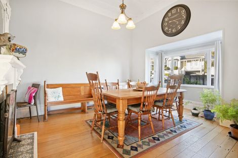 Photo of property in 16/4 Calliope Road, Devonport, Auckland, 0624