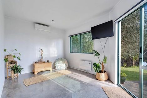 Photo of property in 1559 Pataua Road North, Pataua North, Whangarei, 0175